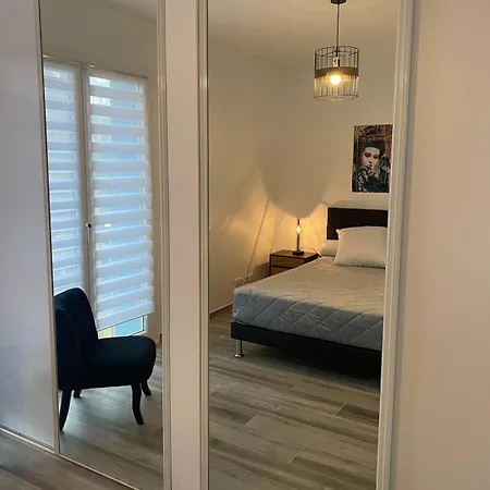 75 M2 Center * Calvi (Corsica)