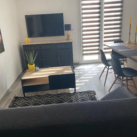 75 M2 Center * Calvi (Corsica)