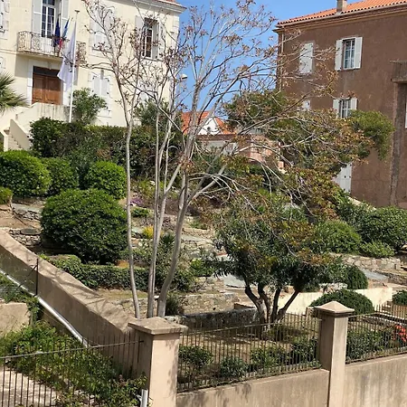 75 M2 Center Daire *