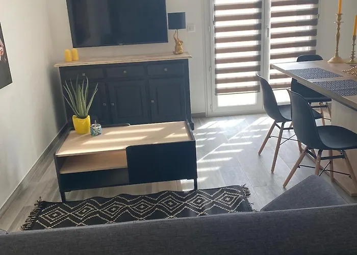 75 M2 Center * Calvi (Corsica)