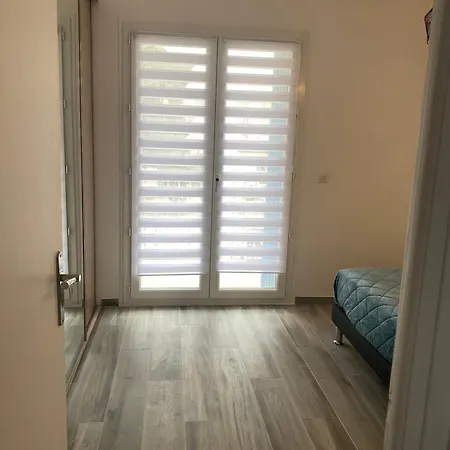 75 M2 Center 아파트