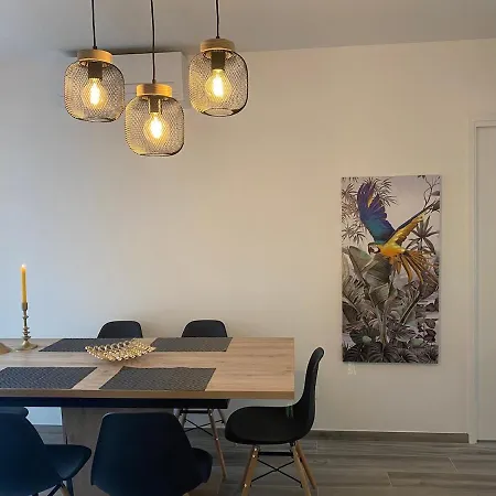 75 M2 Center Apartment
