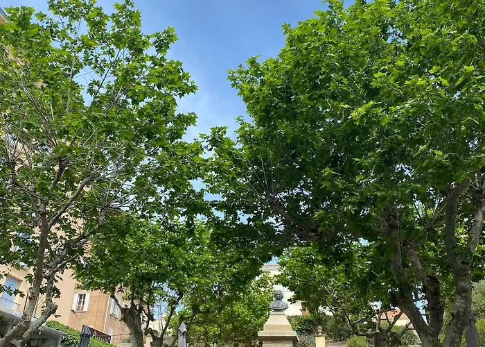 75 M2 Center Apartment