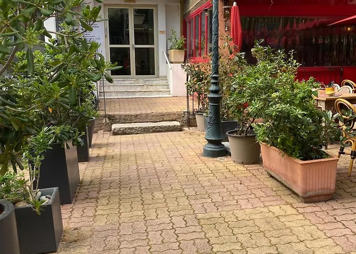 75 M2 Center