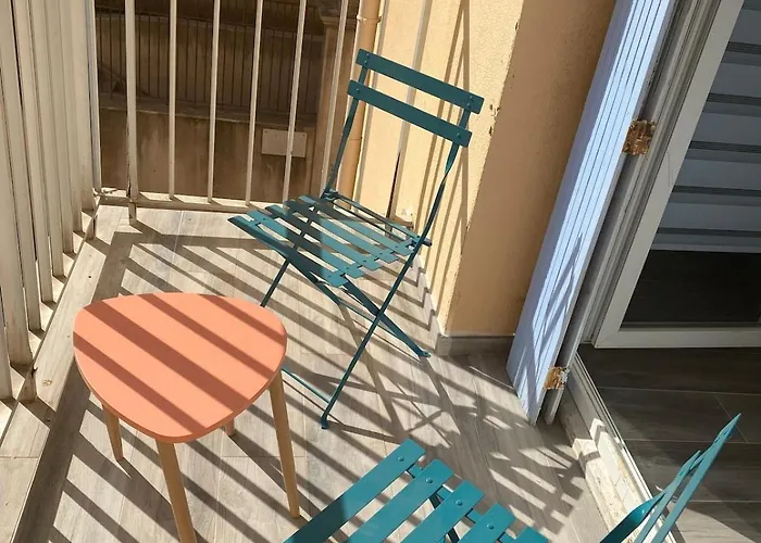 Apartment 75 M2 Center