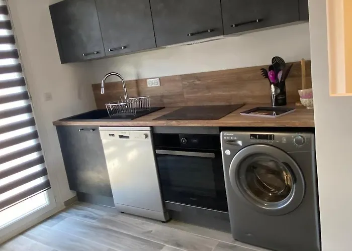 75 M2 Center Appartement *